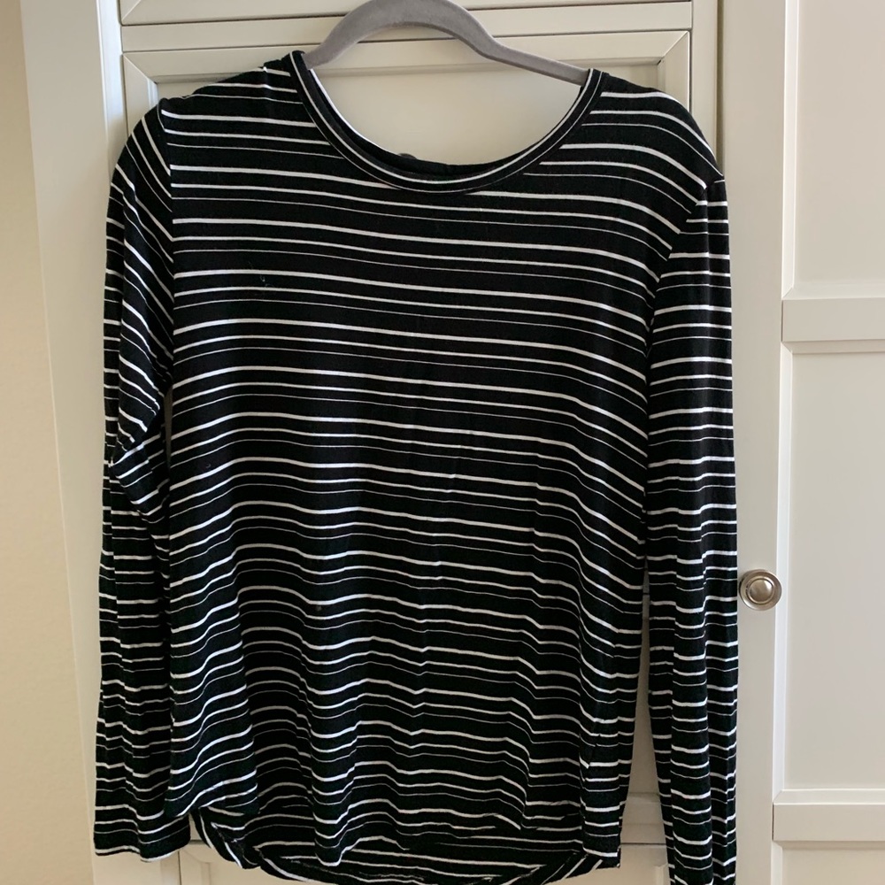 American eagle long sleeve tee